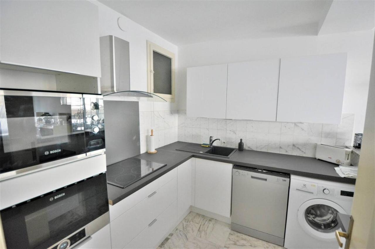 Flat In Juan Lägenhet Antibes Exteriör bild